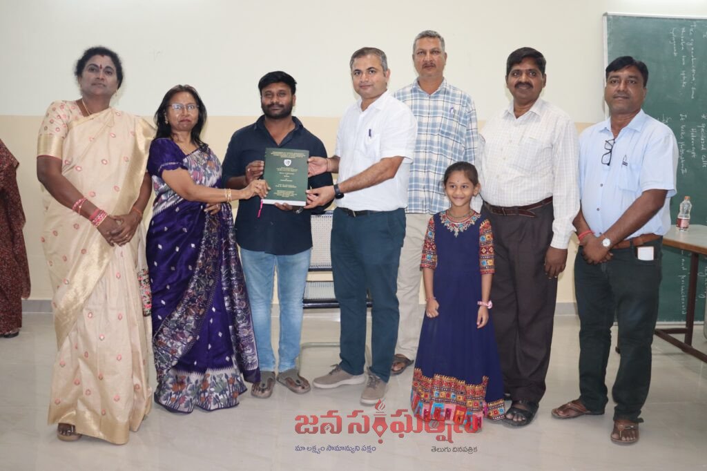 వృక్షశాస్త్రంలో దాసరి రఘు కి డాక్టరేట్ డిగ్రీ ప్రదానం