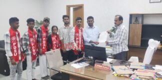 ప్రైవేట్ పాఠశాలల దోపిడీని అరికట్టాలి