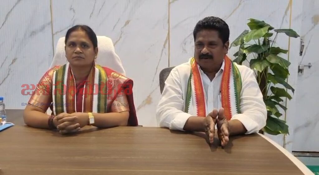 ఇల్లందు కాంగ్రెస్‌లో చిచ్చు పెట్టేందుకే దుష్ప్రచారం.. కుట్రదారులపై చైర్‌పర్సన్ దంపతులు ధ్వజం