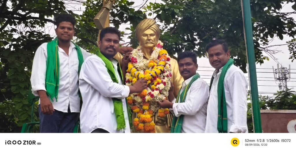 పోరాటయోధుడు కొమరం భీమ్ స్ఫూర్తితో ఆదివాసీల పురోగతి: ఈసం లక్ష్మణ్ పిలుపు