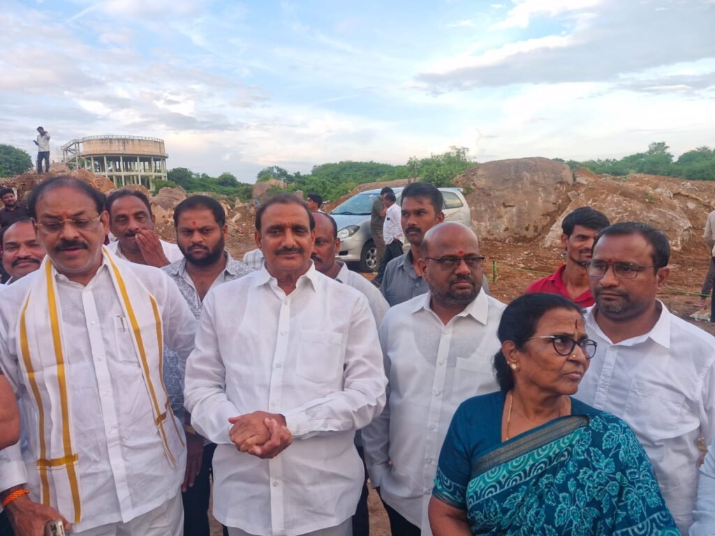 పేద,మద్యతరగతి సొంతింటి కల నెరవేర్చడమే కాంగ్రెస్ ప్రభుత్వ లక్ష్యం: బండి రమేష్ 