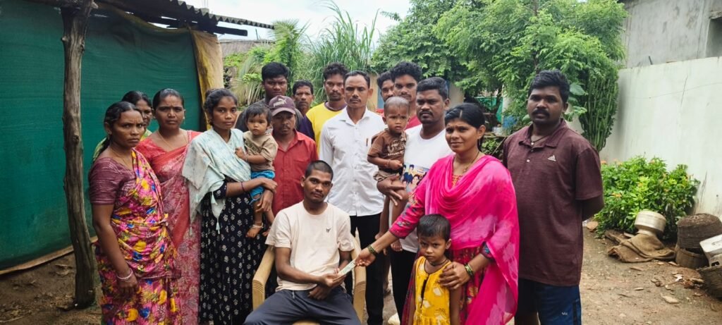 బైక్ నడిపేటప్పుడు హెల్మెట్ తప్పనిసరి:  సర్పంచ్ సుమలత పిలుపు