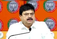 వైద్య విద్యార్థుల భవిష్యత్తుతో చెలగాటం వద్దు – హైకోర్టు, సుప్రీం తీర్పులను అమలు చేయాలని డిమాండ్