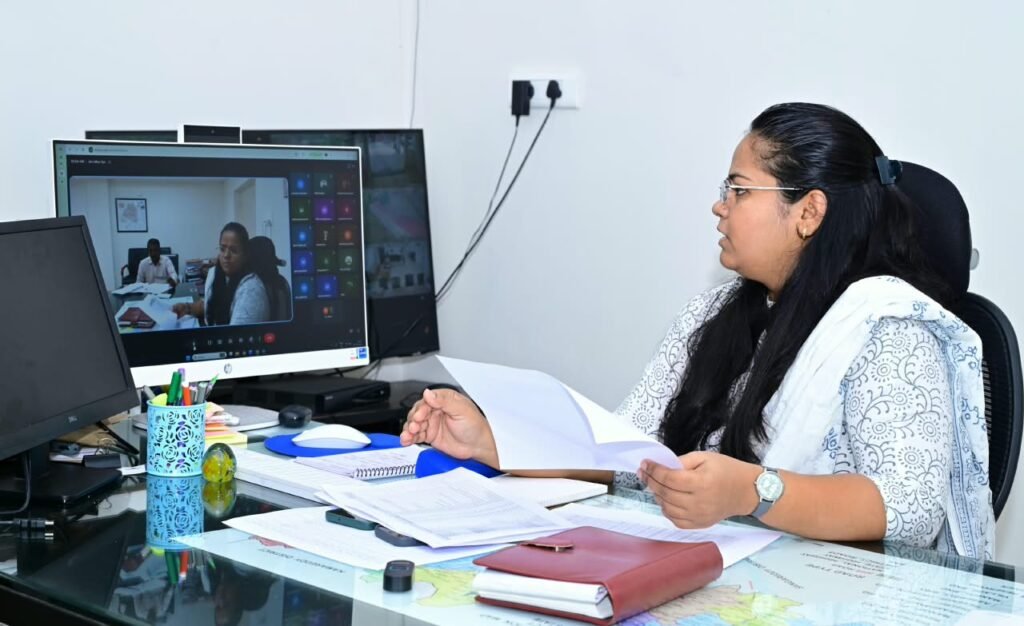 యూరియా బుకింగ్ యాప్ లో సాంకేతిక సమస్యలు లేకుండా చూడాలి.